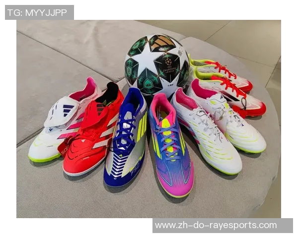 国际足球巨星专属鞋款设计图纸解析与创新理念探讨